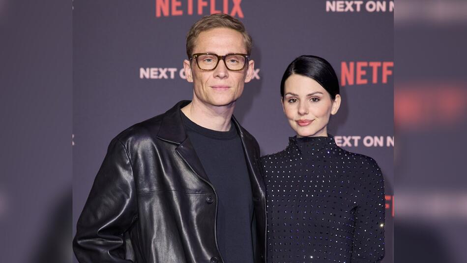 Matthias Schweighöfer und seine Partnerin Ruby O. Fee werden in diesem Jahr im Netflix-Film ...