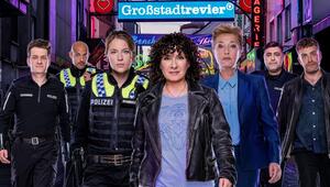 Der Cast der neuen "Grossstadtrevier"-Staffel um Serien-Urgestein Maria Ketikidou alias Hariklia ...