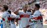 VfB Spieler feiern