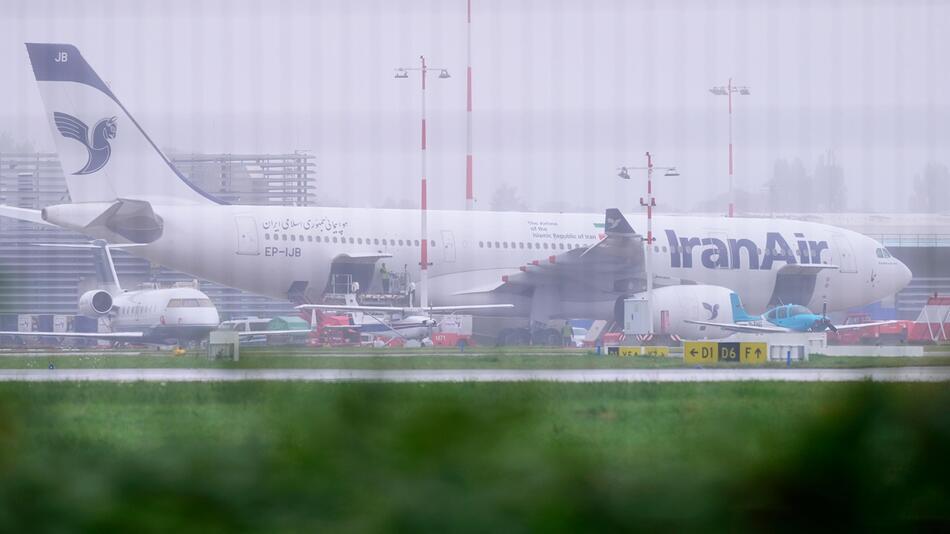 ein Flugzeug der Iran Air