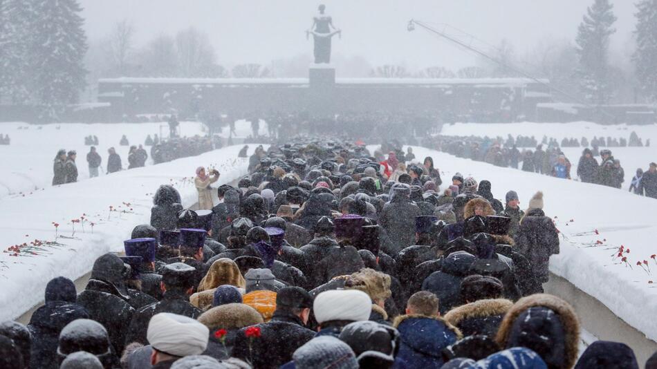 Gedenken an Leningrader Blockade