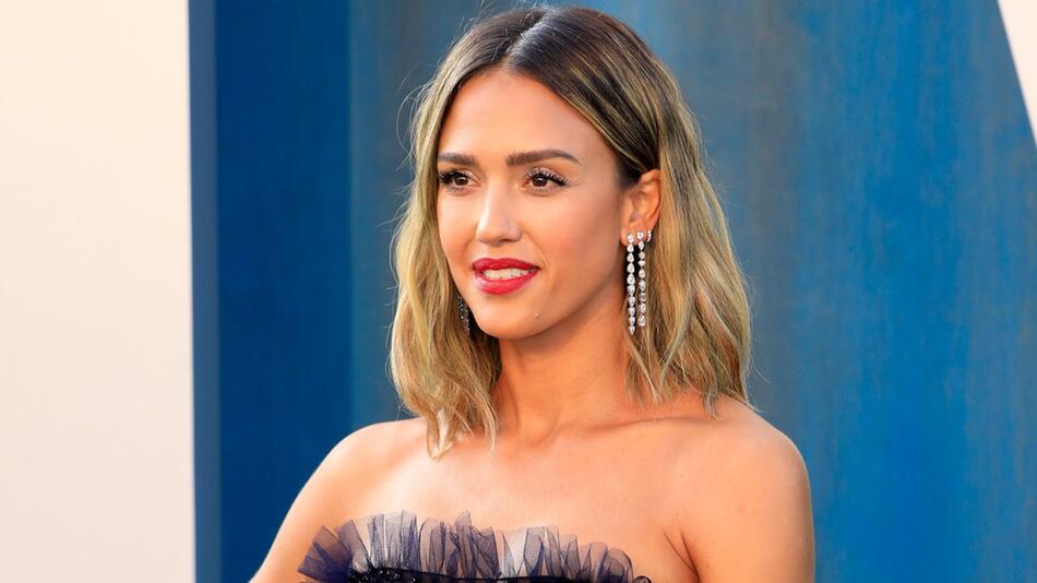 Jessica Alba hat ihren Eltern eine grosse Freude bereitet.