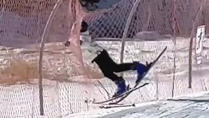 Abruptes Ende der Abfahrt: Ski-Anfängerin landet im Fangzaun