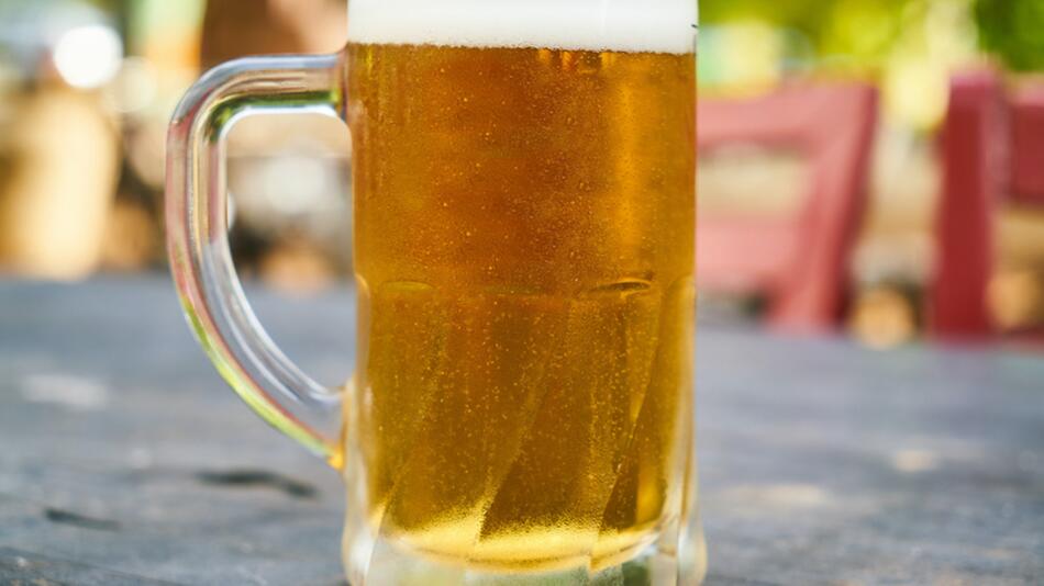 Alkoholfreies Bier als Durstlöscher? Was du beachten solltest