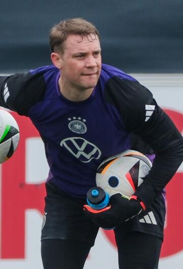 Nationaltorwart Manuel Neuer im Training der Nationalmannschaft