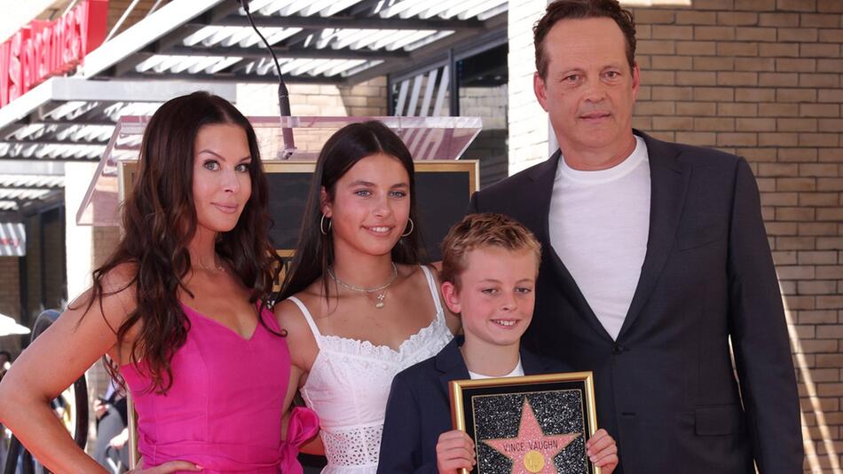 Vince Vaughn mit Gattin Kyla Weber, Tochter Locklyn und Sohn Vernon.