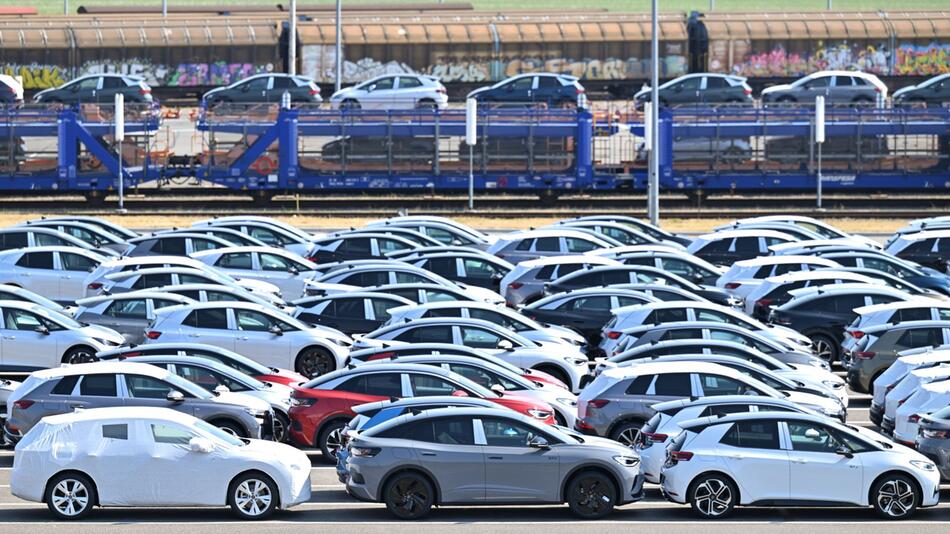 Elektroautos verschiedener VW-Konzernmarken