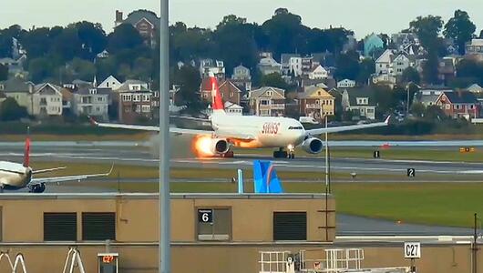 Flammen schiessen aus Triebwerk: Swiss-Air-Flieger muss Start in Boston abbrechen