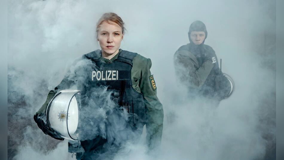 "Die Nichte des Polizisten": Rebecca Henselmann (Magdalena Laubisch, l.) und Christoph Laurin ...
