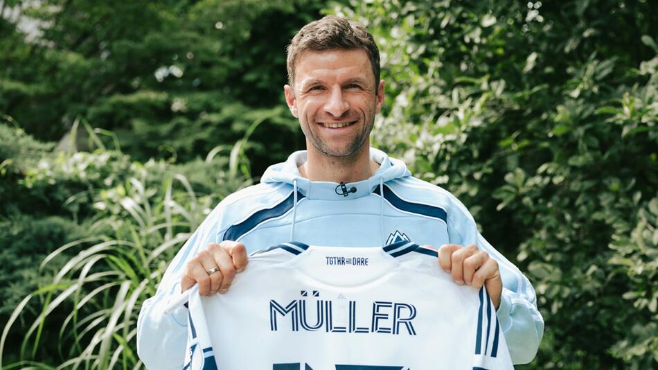 Thomas Müller sorgt schon vor seinem Debüt für Rekord