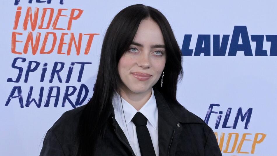 Billie Eilish trennte sich einst wegen Christian Bale von einem Ex-Freund.