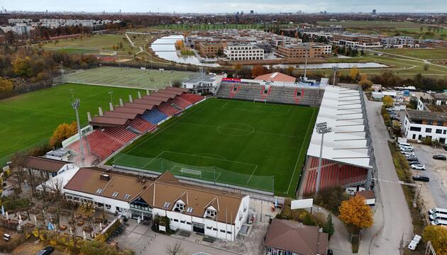 FC Bayern, Frauen, Frauenfussball, Stadion, Unterhaching