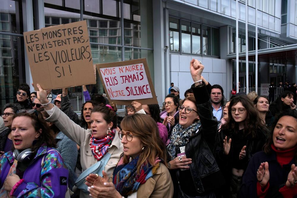 Belästigungsprozess gegen Depardieu in Paris