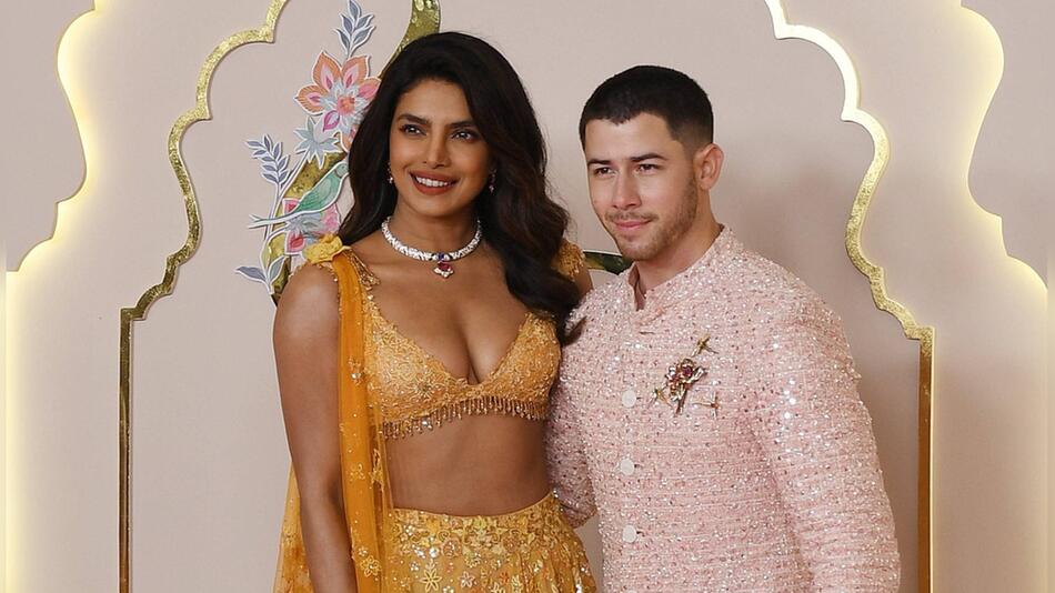 Schönes Paar: Im Sommer 2024 glänzten Priyanka Chopra und Nick Jonas bei der XXL-Hochzeit von ...