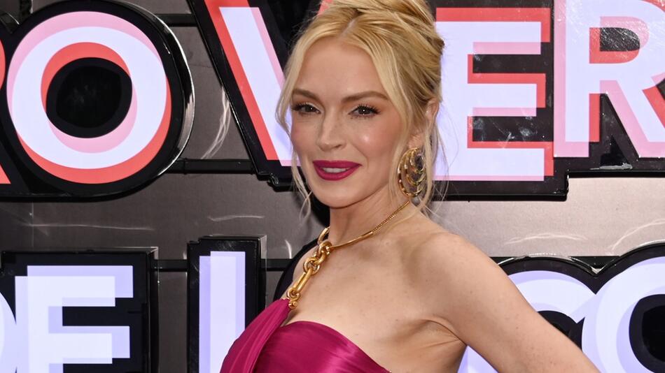 Lindsay Lohan badet im Blitzlichtgewitter während der "Freakier Friday"-Vorführungen. Doch ...