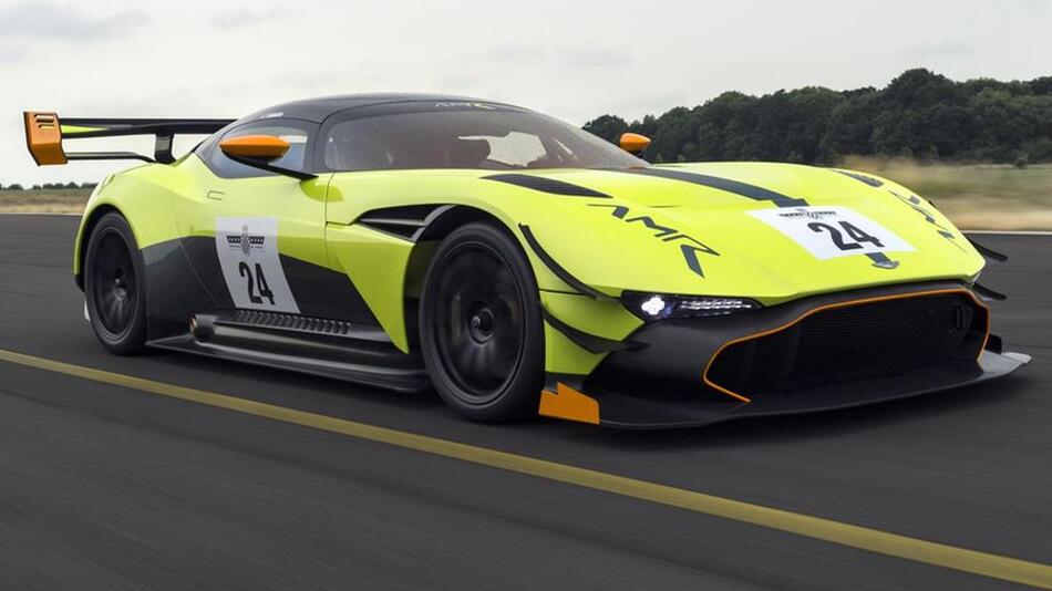 Aston Martin Vulcan AMR Pro