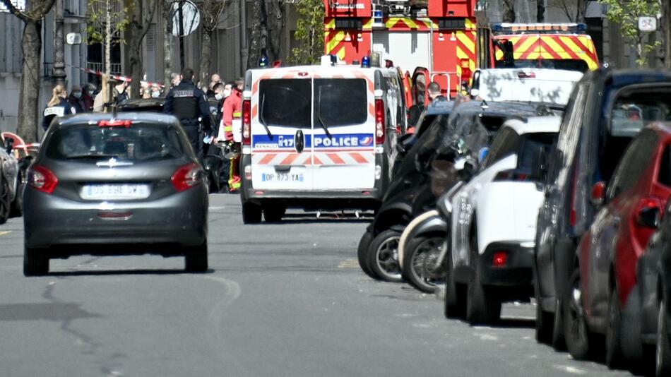 Schüsse vor Krankenhaus in Paris
