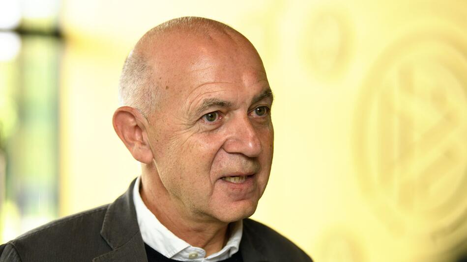 Medienrunde mit DFB-Präsident Neuendorf