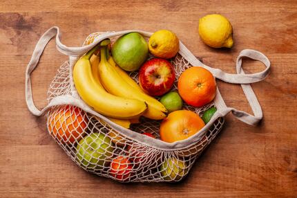 Ernährung, Sport, abnehmen, zunehmen, essen, Obst, Gemüse, Nüsse, gesund, Fitness