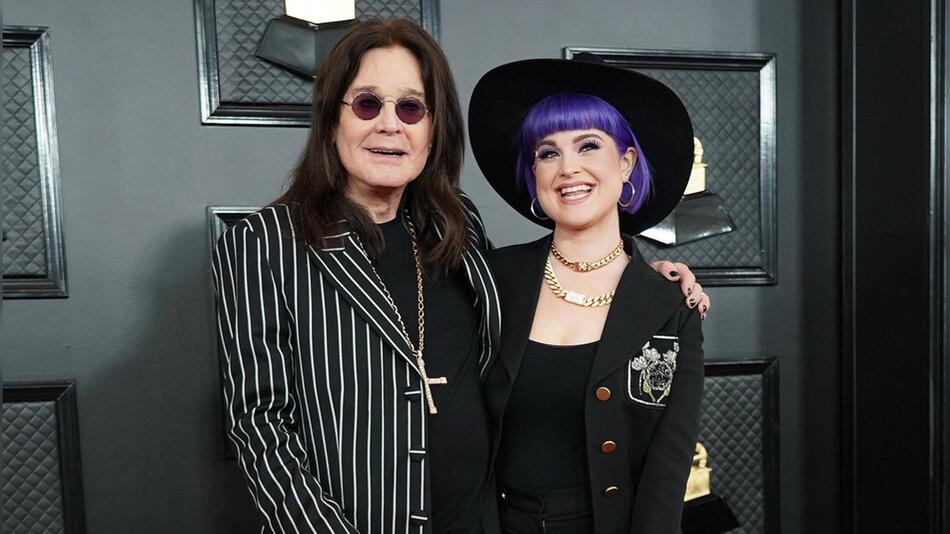 Kelly Osbourne hat sich über ein KI-Video ihres Vaters Ozzy geäussert.