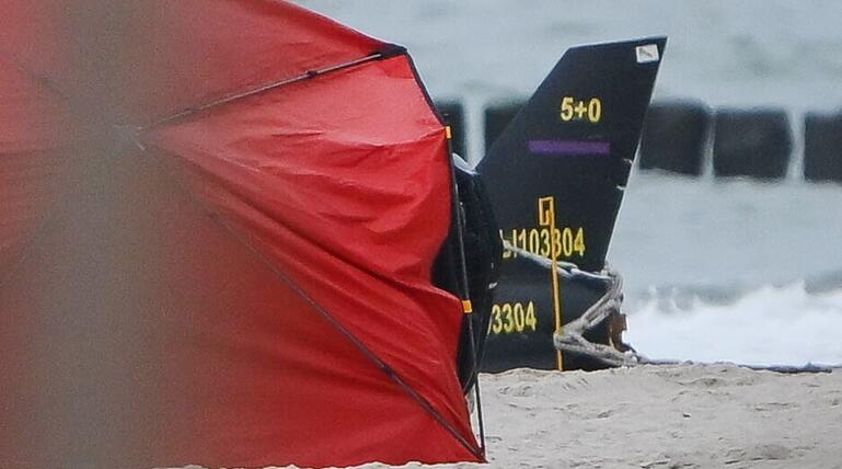 Militärdrohne am Strand von Rusinowo