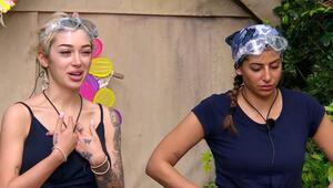 Ariel (l.) wollte im Dschungelcamp nicht mit Eva Benetatou antreten.