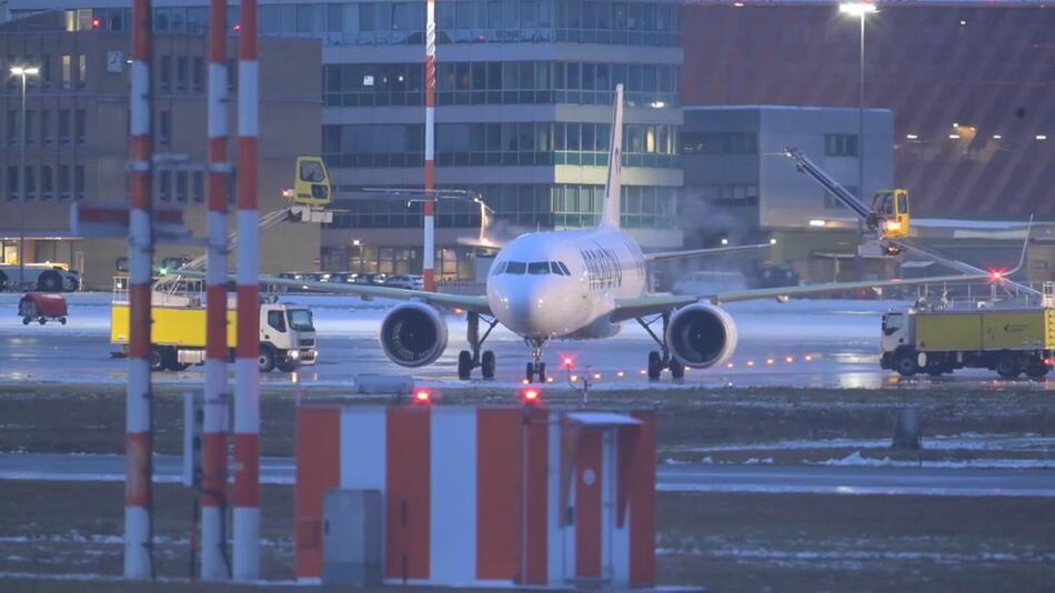 Vereiste Flugzeuge - Verspätungen und Flugausfälle in Süddeutschland