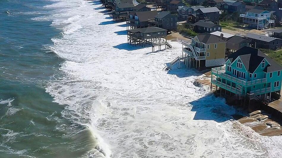 Gefährliche Wellen vor North Carolina: Hurrikan Erin zieht an USA vorbei