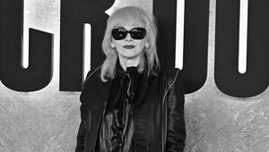 Die Musikwelt trauert um die Modedesignerin Pam Hogg. Sie kleidete zahlreiche Künstler und ...