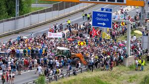 Demonstration und Totalsperre auf Brennerautobahn