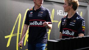 Max Verstappen und Liam Lawson