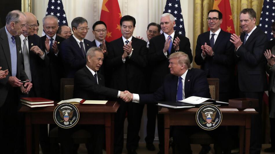 USA und China unterzeichnen erstes Handelsabkommen
