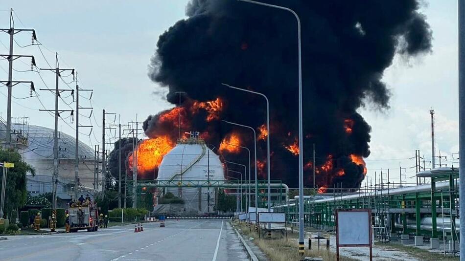 Chemikalientank in Thailand explodiert