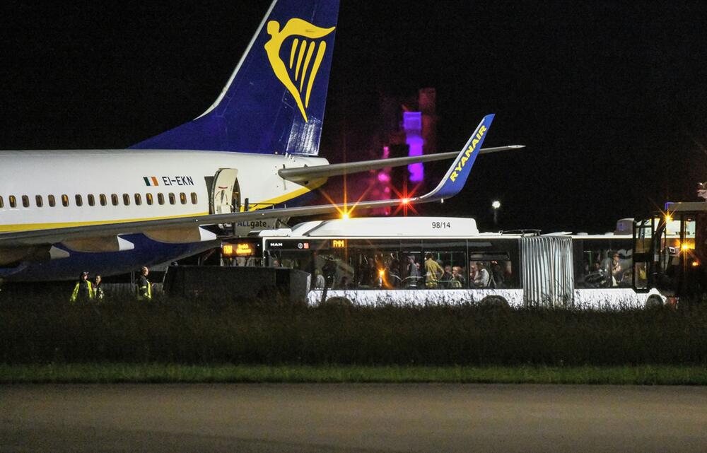 Sicherheitslandung wegen Turbulenzen