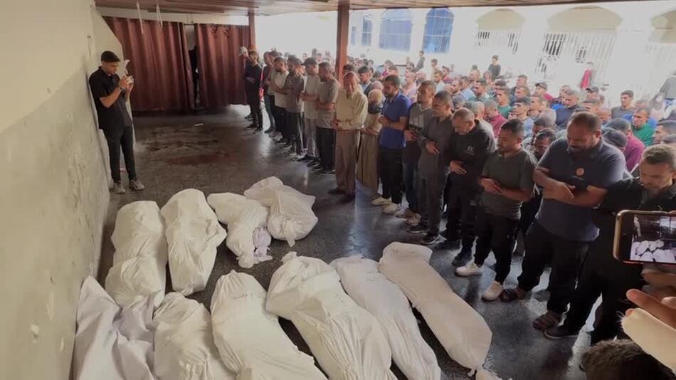 Wieder zahlreiche Tote im Gazastreifen - Israel erlaubt etwa 100 weiteren Lkw Zufahrt