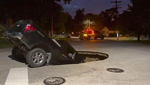Strasse bricht ein: Riesiges Senkloch verschluckt Pick-up in Texas