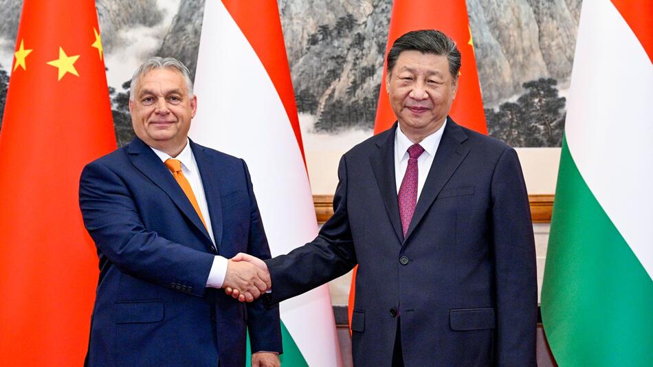 Ungarns Ministerpräsident Orban besucht China