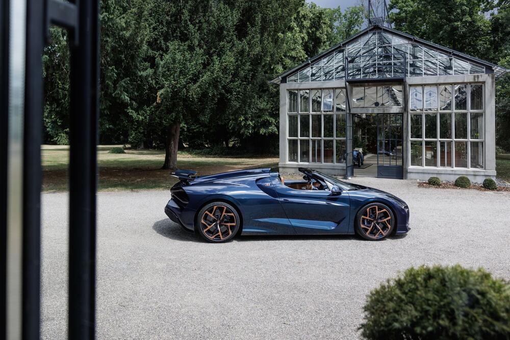 Profilansicht des Bugatti Mistral