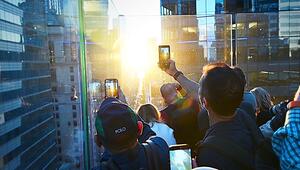 Tausende auf den Strassen: New Yorker bestaunen „Manhattanhenge“