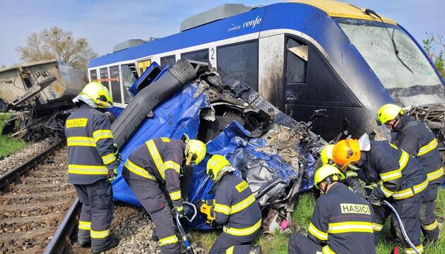 Ein Toter und 21 Verletzte bei Zugunfall in der Slowakei