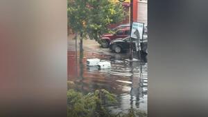 Möglicherweise falschen Job gewählt: Zwei Lieferroboter stranden in überfluteter Strasse