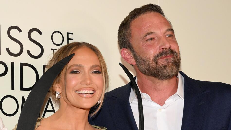 Als wäre nie etwas vorgefallen: Jennifer Lopez und Ben Affleck wirkten auf dem roten Teppich ...
