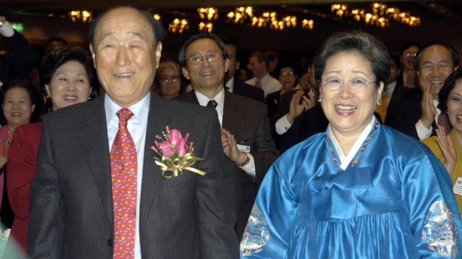 Sun Myung Moon mit seiner Frau Hak Ja Han.