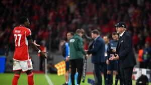 Urs Fischer (r) und Sheraldo Becker.