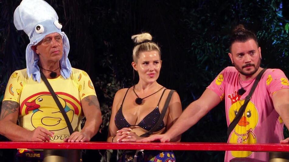 Frank Fussbroich (l.), Laura Blond und Bela Klentze kommen mit ganz besonderer Macht.