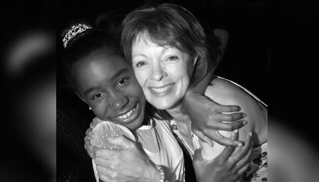 Kianna Underwood (links, hier mit Frances Fisher) wurde nur 33 Jahre alt.