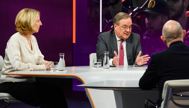 Katrin Eigendorf, Armin Laschet und Hans-Jakob Schindler.