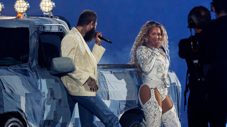 Post Malone und Beyoncé performten im Rahmen des Footballspiels der Houston Texans gegen die ...