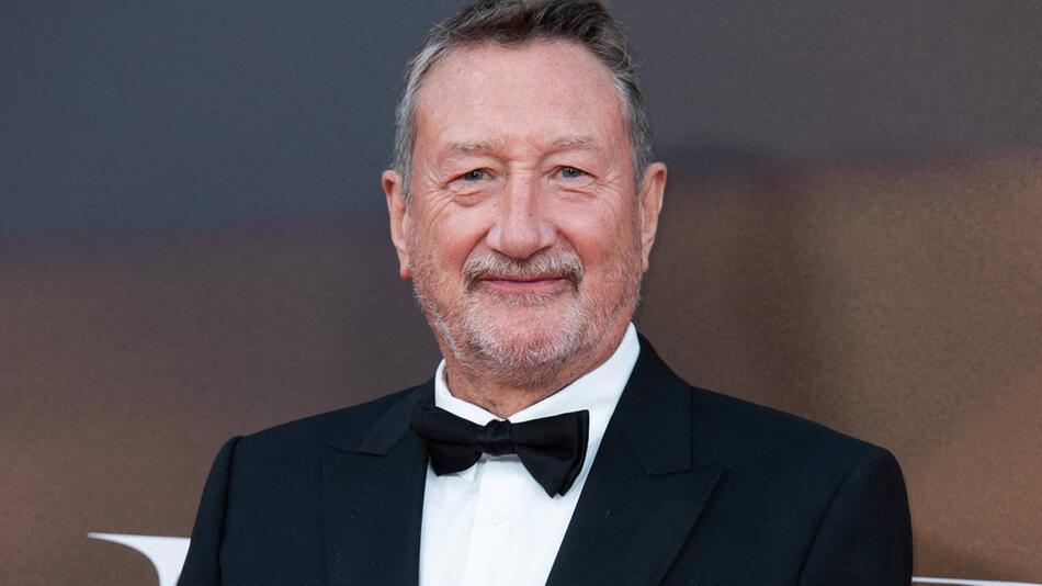 "Peaky Blinders"-Schöpfer und Drehbuchautor Steven Knight soll den nächsten 007-Film schreiben.