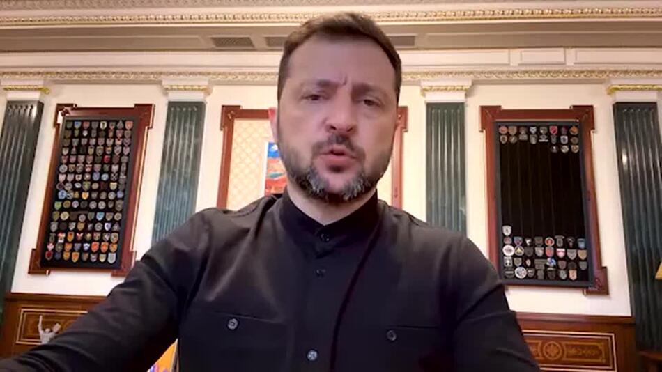 Selenskyj: Wohl am Mittwoch Gespräche mit Russland in der Türkei